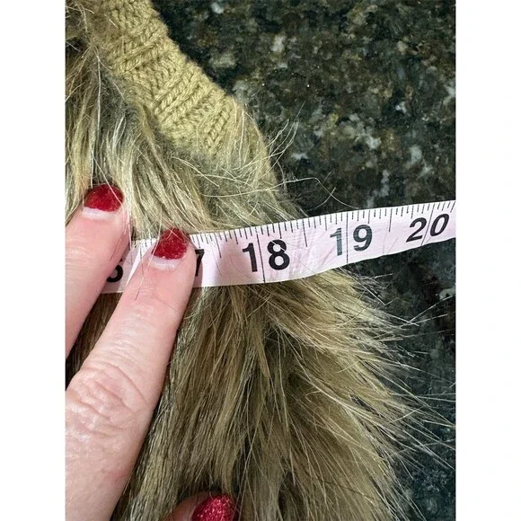 Xhilaration Sweater Vest Womens Size M Brown Faux Fur Open Front Knit - Picture 8 of 8